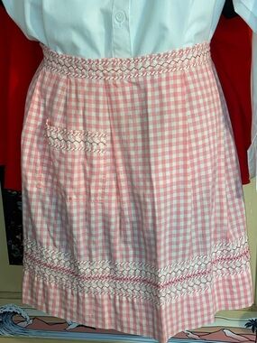 PINK GINGHAM VINTAGE APRON Smocked Detail